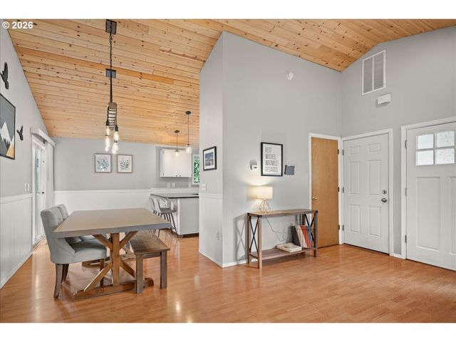 9620 N EDISON St, Portland, OR 97203