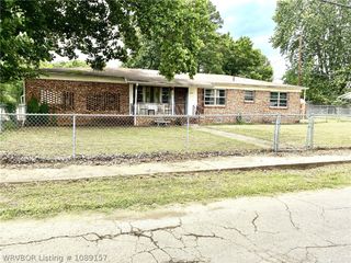 507 Spring Avenue, Mulberry, AR 72947