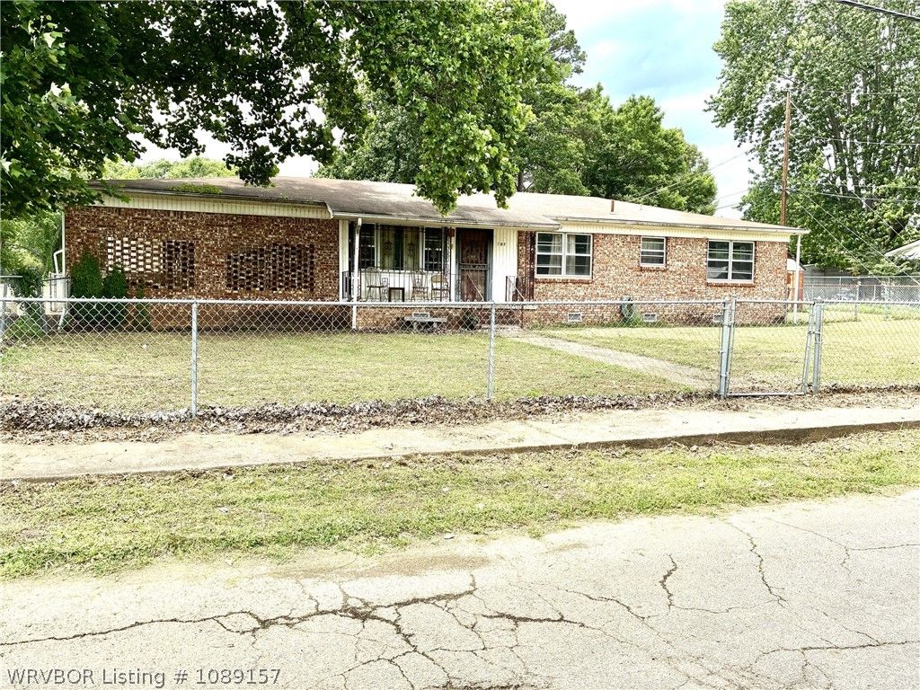 507 Spring Avenue, Mulberry, AR 72947