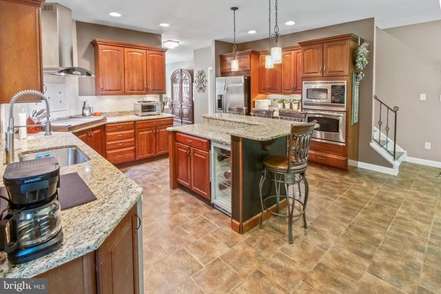 15 WATERVIEW DR, Woodstown, NJ 08098