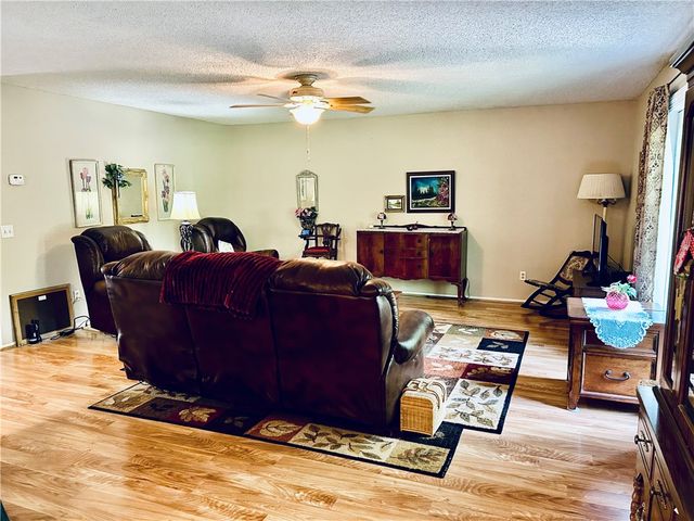 35 Estes Drive, Bella Vista, AR 72715