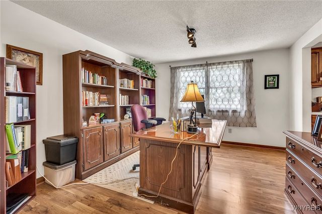 270 Selkirk Drive, North Tonawanda, NY 14120