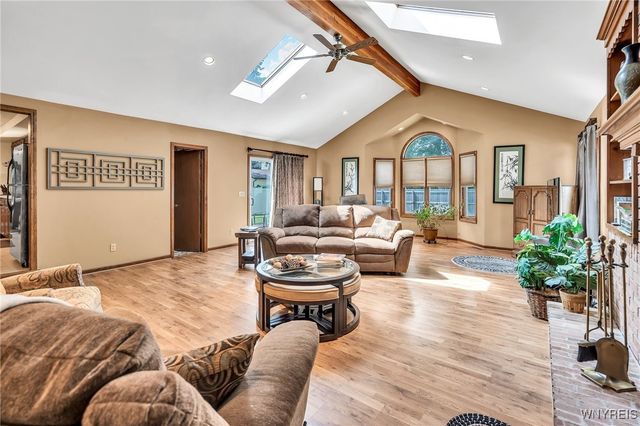 270 Selkirk Drive, North Tonawanda, NY 14120