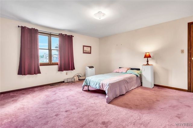 270 Selkirk Drive, North Tonawanda, NY 14120