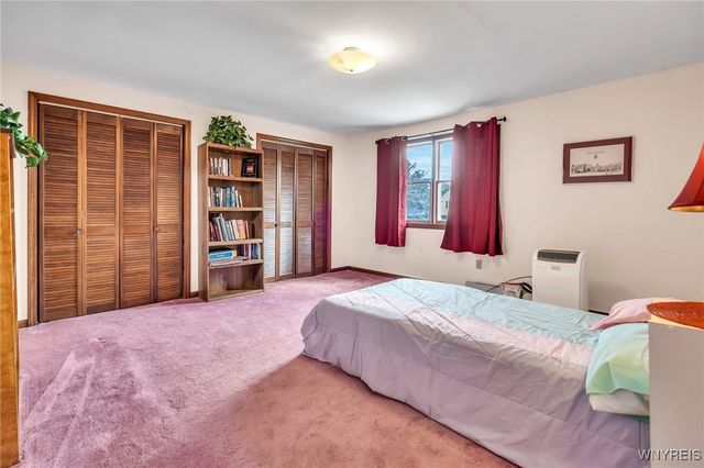 270 Selkirk Drive, North Tonawanda, NY 14120