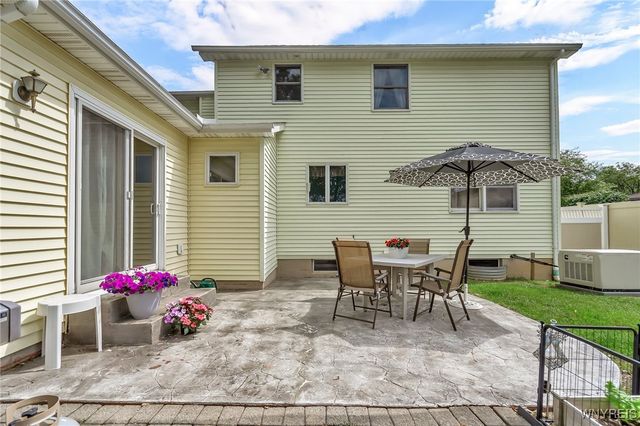 270 Selkirk Drive, North Tonawanda, NY 14120