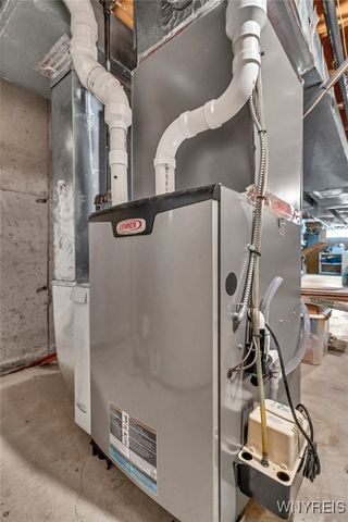 270 Selkirk Drive, North Tonawanda, NY 14120