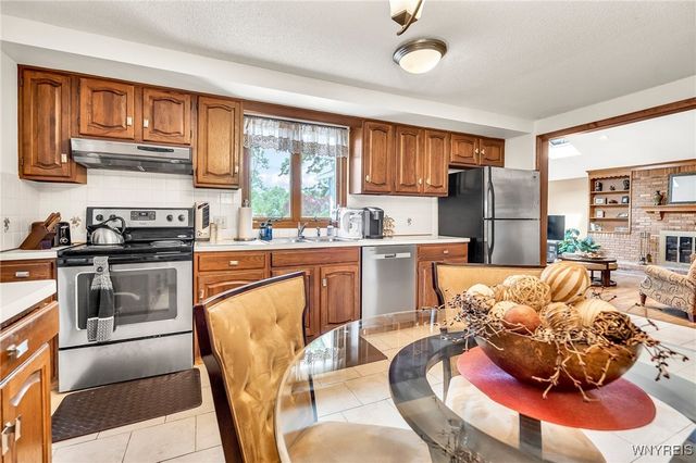 270 Selkirk Drive, North Tonawanda, NY 14120