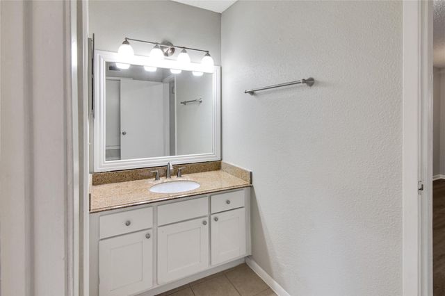 260 El Dorado Boulevard 1105, Houston, TX 77598