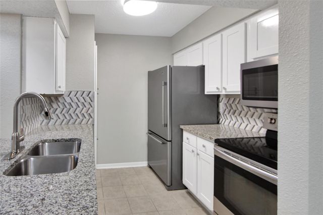 260 El Dorado Boulevard 1105, Houston, TX 77598