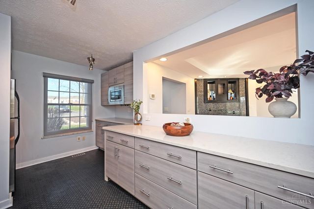 43 Applewood Drive, Fairfield, OH 45014