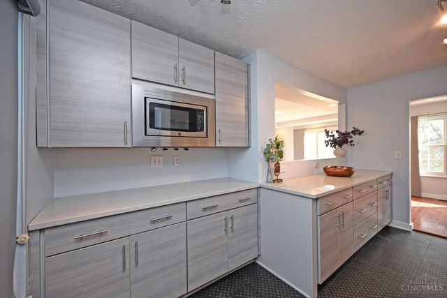 43 Applewood Drive, Fairfield, OH 45014