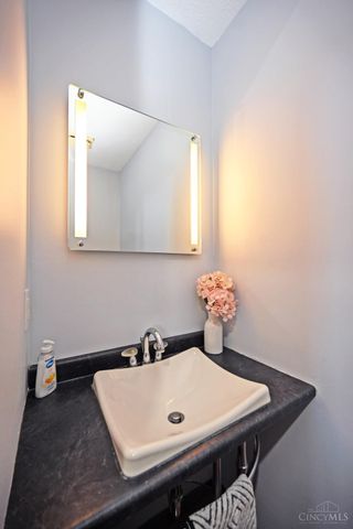 43 Applewood Drive, Fairfield, OH 45014