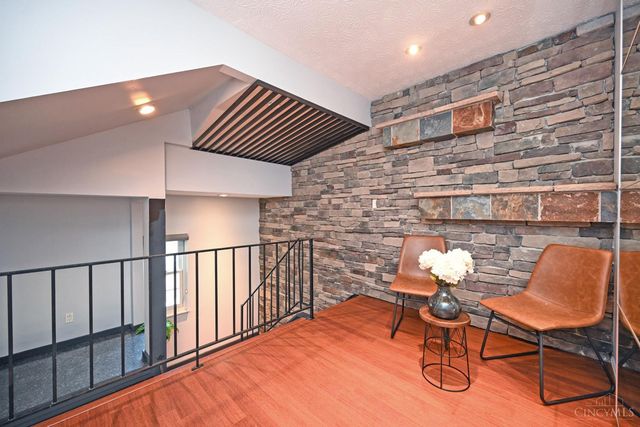 43 Applewood Drive, Fairfield, OH 45014