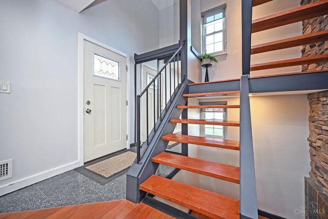 43 Applewood Drive, Fairfield, OH 45014