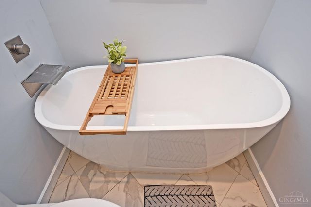 43 Applewood Drive, Fairfield, OH 45014