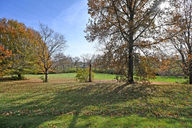 43 Applewood Drive, Fairfield, OH 45014