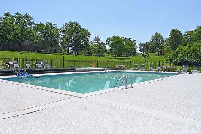 43 Applewood Drive, Fairfield, OH 45014