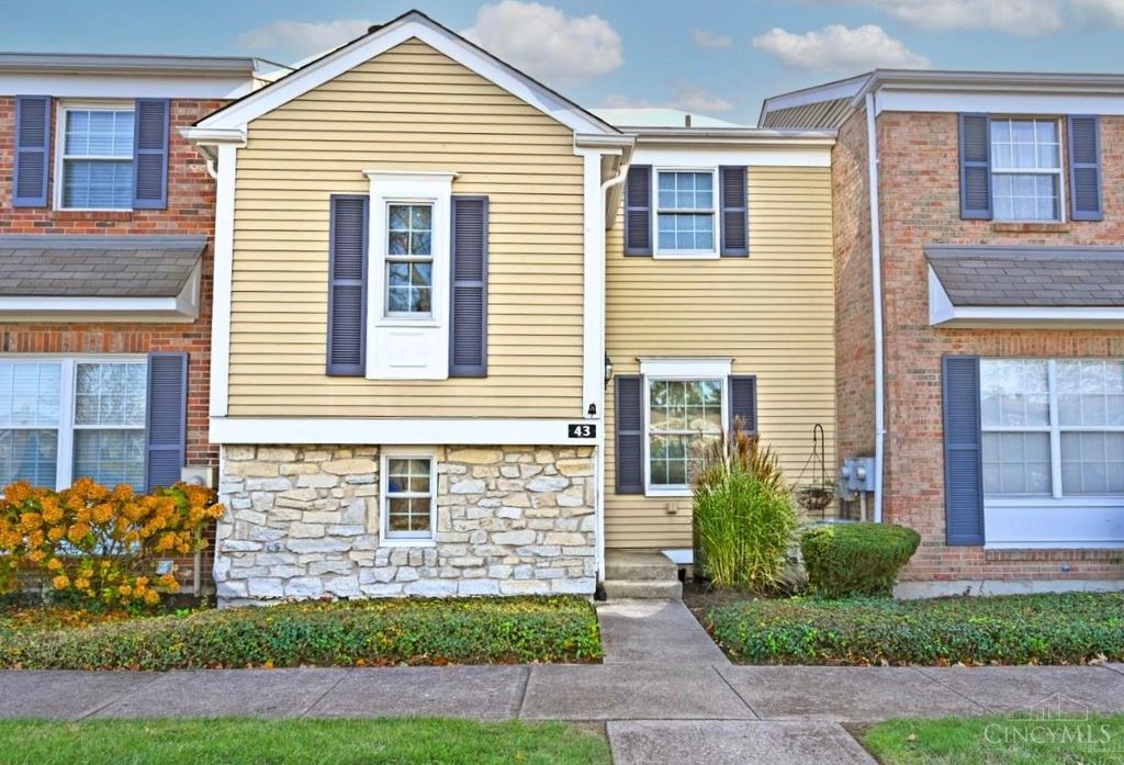 43 Applewood Drive, Fairfield, OH 45014