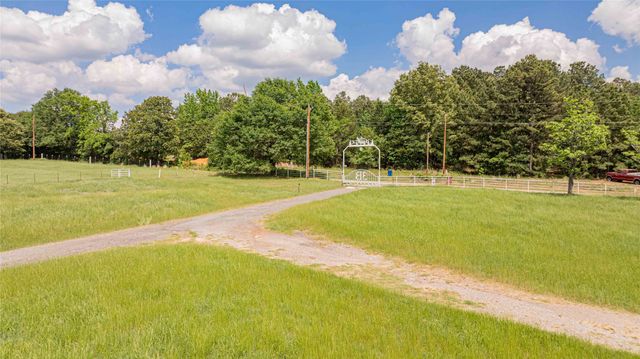1855 Phillips Springs Road, Gladewater, TX 75647