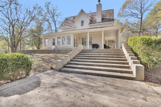 27789 Armadillo Road, Montgomery, TX 77356
