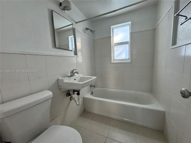 251 Hibiscus Drive 4, Miami Springs, FL 33166