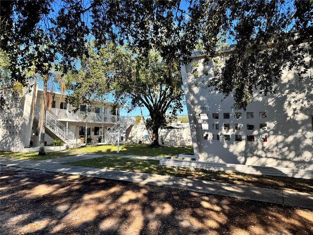 251 Hibiscus Drive 4, Miami Springs, FL 33166