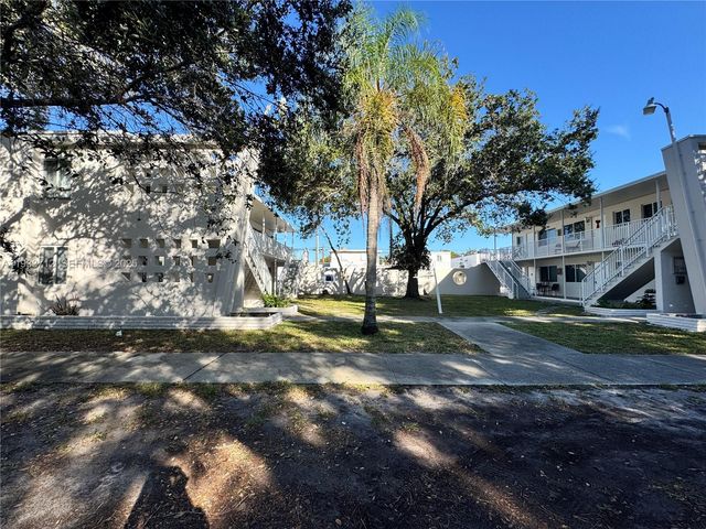 251 Hibiscus Drive 4, Miami Springs, FL 33166