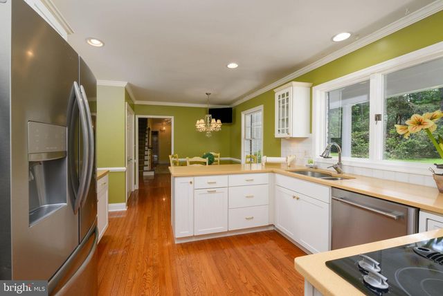 621 DOUGLAS RD, Salisbury, MD 21801