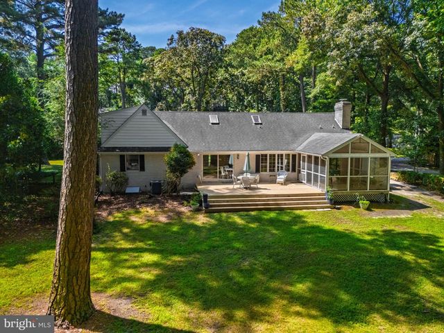 621 DOUGLAS RD, Salisbury, MD 21801