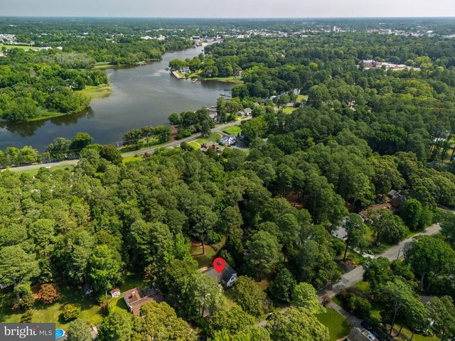 621 DOUGLAS RD, Salisbury, MD 21801