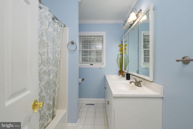 621 DOUGLAS RD, Salisbury, MD 21801