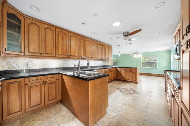 2873 Riverland Road, Fort Lauderdale, FL 33312