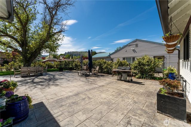 124 S Franklin Avenue, Wenatchee, WA 98801