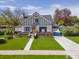 124 S Franklin Avenue, Wenatchee, WA 98801