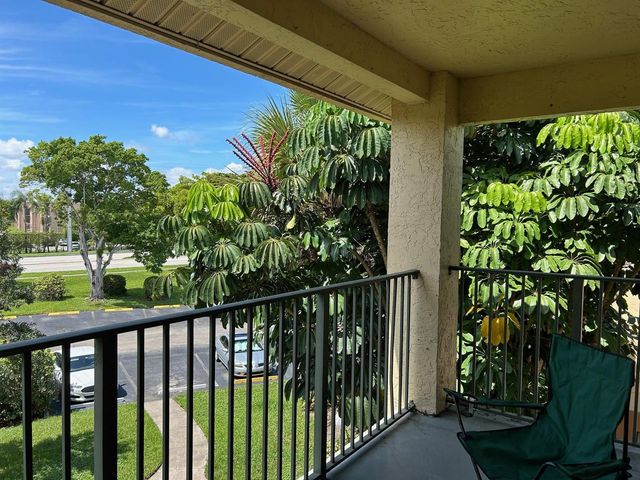 9999 Summerbreeze Drive 105, Sunrise, FL 33322