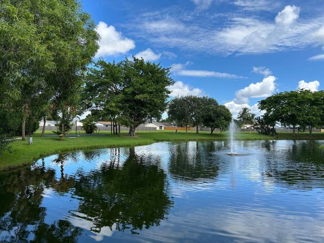 9999 Summerbreeze Drive 105, Sunrise, FL 33322