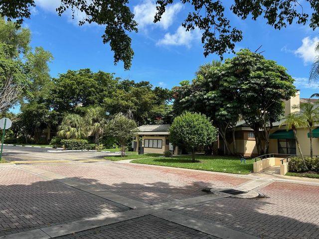 9999 Summerbreeze Drive 105, Sunrise, FL 33322