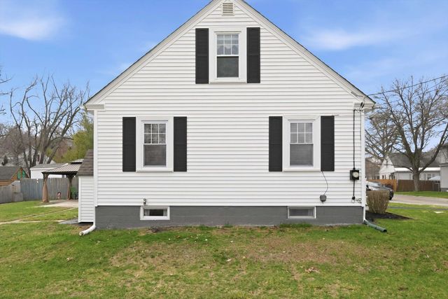 599 Brunelle Avenue, Manchester, NH 03103