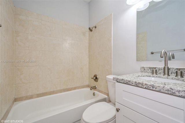 835 NW 81st Terrace 7, Plantation, FL 33324