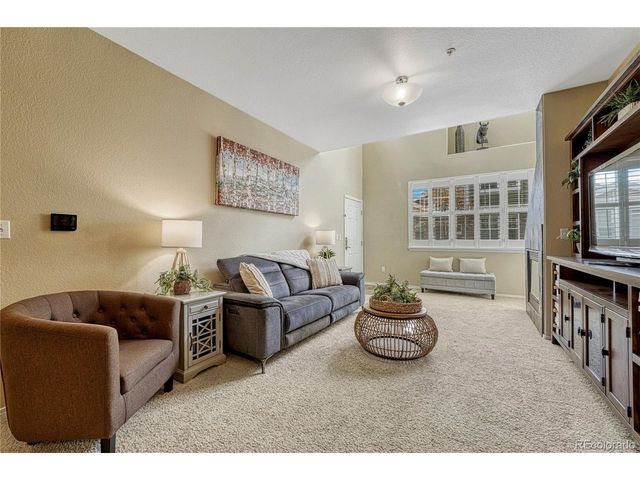 8460 Canyon Rim Trl 4, Englewood, CO 80112