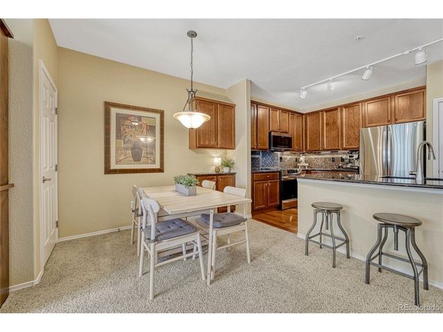 8460 Canyon Rim Trl 4, Englewood, CO 80112
