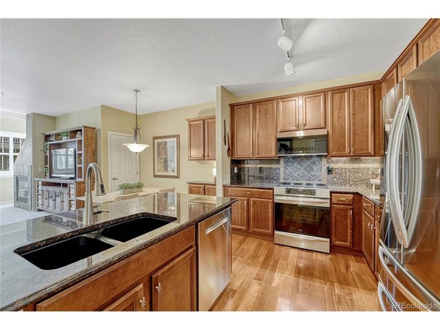8460 Canyon Rim Trl 4, Englewood, CO 80112