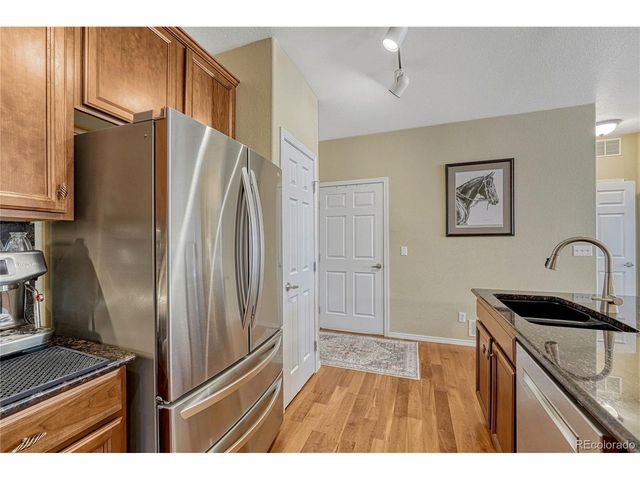 8460 Canyon Rim Trl 4, Englewood, CO 80112