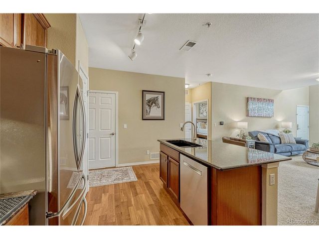 8460 Canyon Rim Trl 4, Englewood, CO 80112