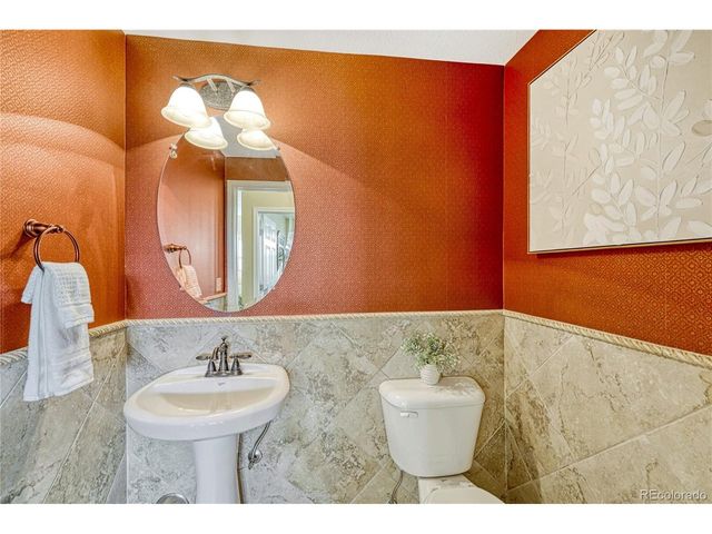 8460 Canyon Rim Trl 4, Englewood, CO 80112