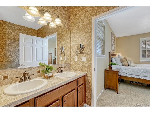 8460 Canyon Rim Trl 4, Englewood, CO 80112