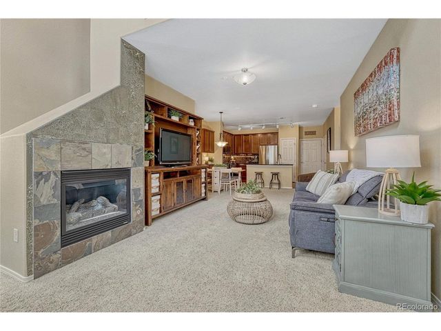 8460 Canyon Rim Trl 4, Englewood, CO 80112