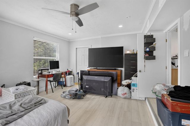 2465 Taylor Street, Hollywood, FL 33020
