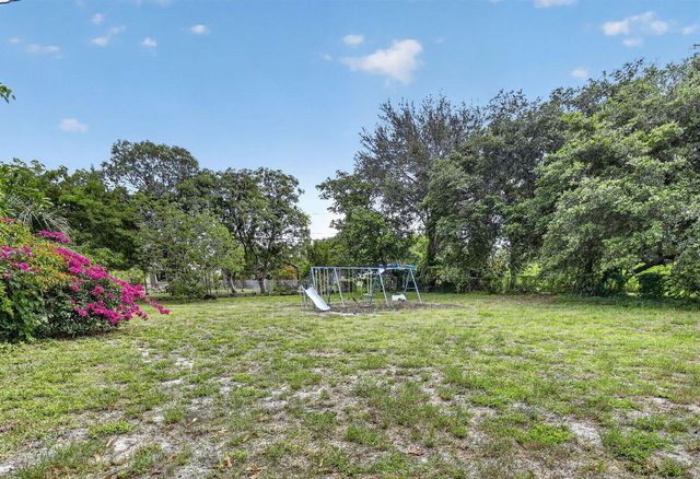 2465 Taylor Street, Hollywood, FL 33020